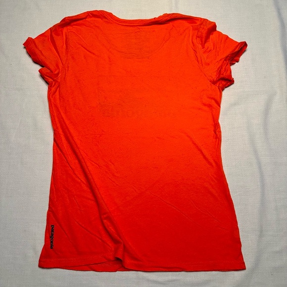 Patagonia. Orange short sleeve T-shirt. Size M. - Picture 3 of 3